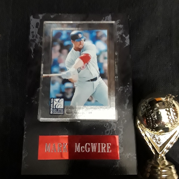 MLB St. Louis Cardinals Mark McGwire Plaque Card - Picture 5 of 13